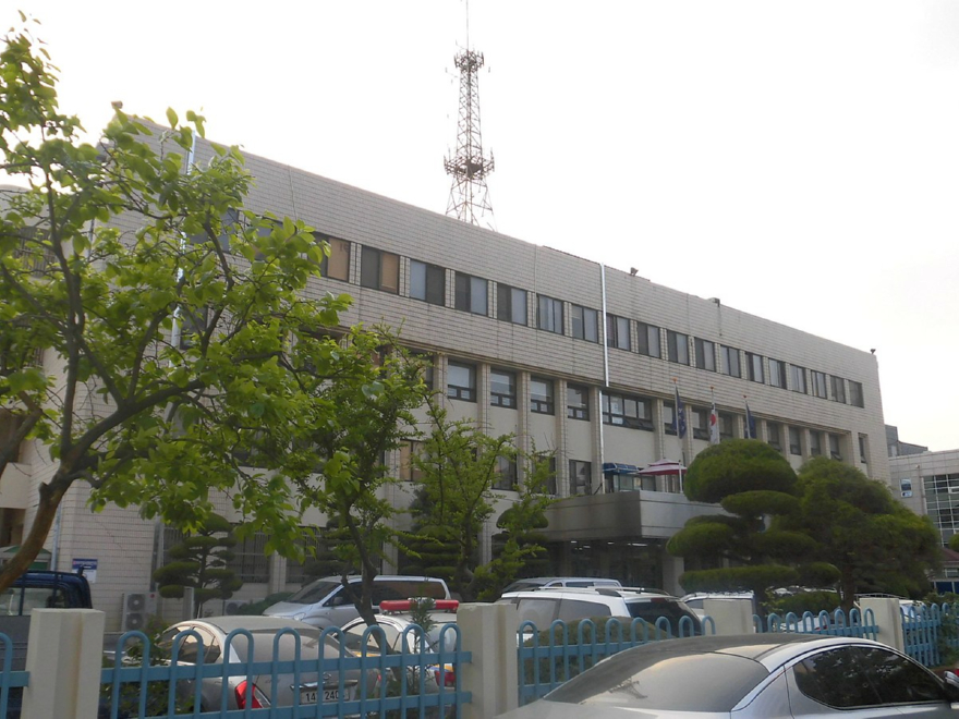 1200px-Gwangju_Bukbu_Police_Station (1).jpg