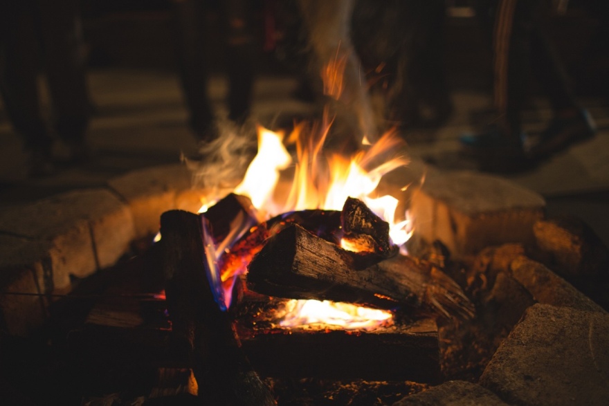 bonfire-698646_1280.jpg