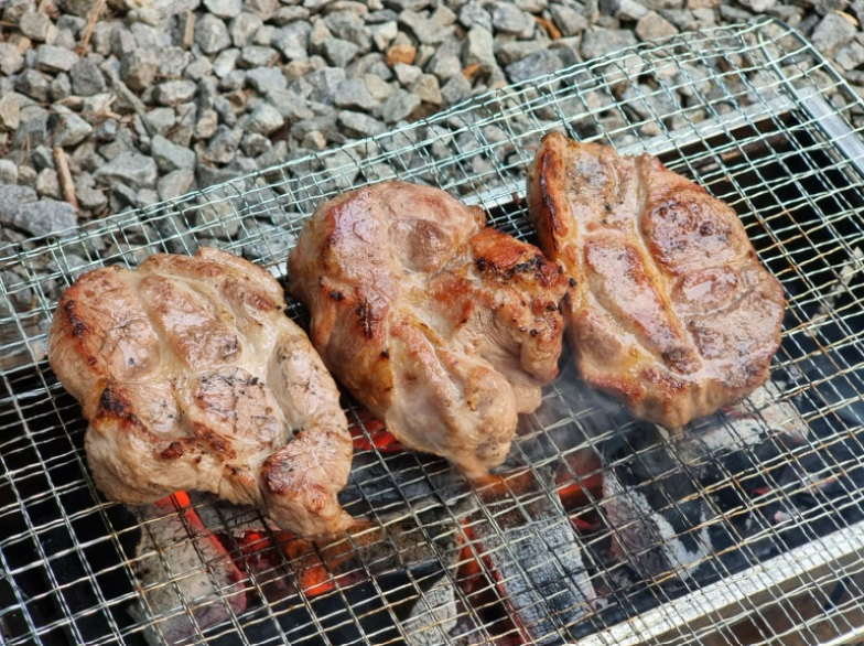 목살숯불구이11.png