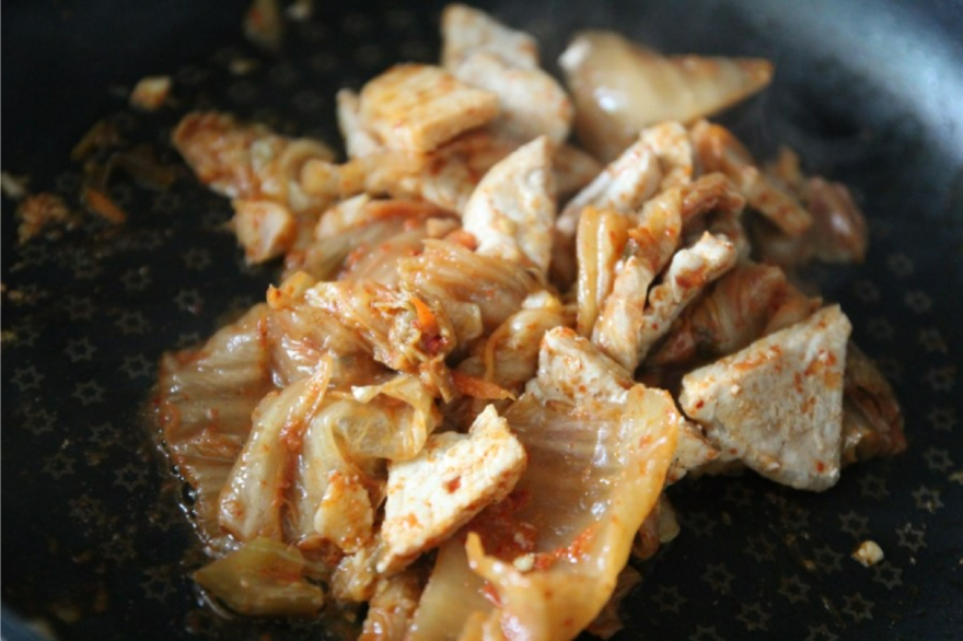 돼지고기김치비빔밥1.png