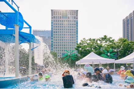 광화문광장이 거대한 여름 놀이터로…‘2026 서울썸머비치’ 332만 명 찾았다
